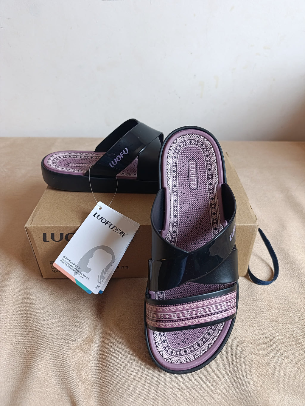 Sandales Femme LUOFU – Noir & Motif Ethnique Mauve