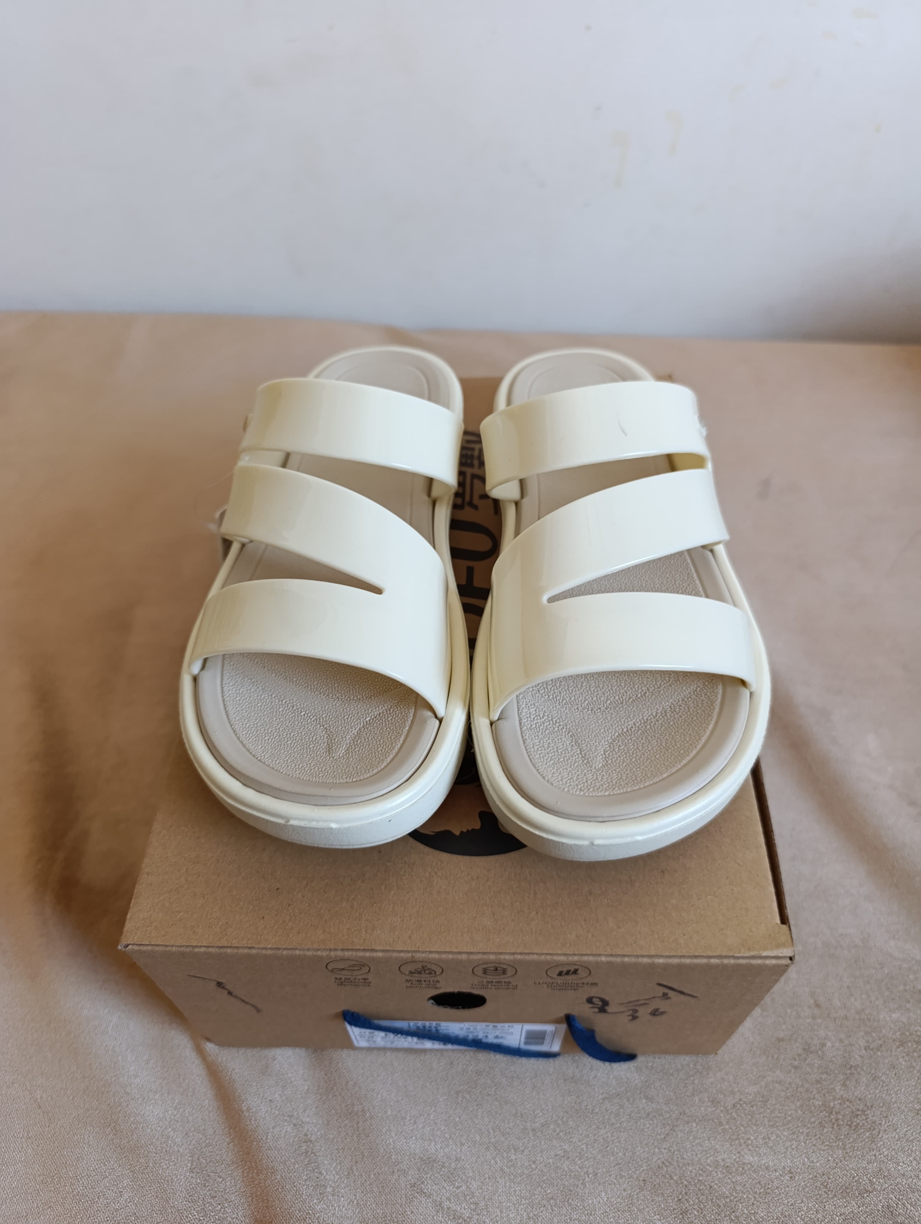 Sandales Femme LUOFU – Blanc Crème Triple Bride