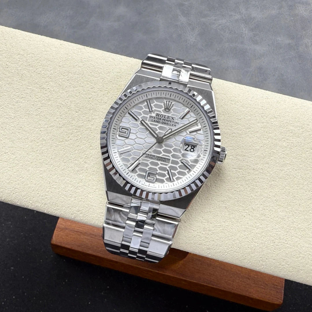 Rolex Land-Dweller