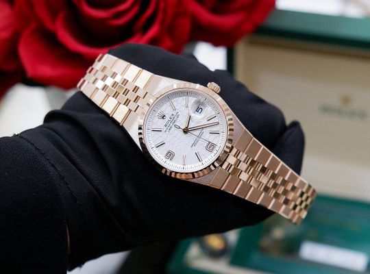Rolex Land-Dweller